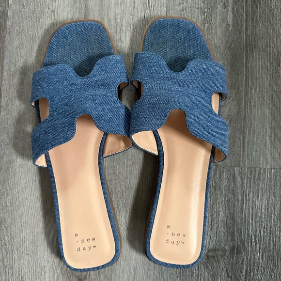a new day Shoes - 🌻 Blue Denim Slide Sandals 🌻